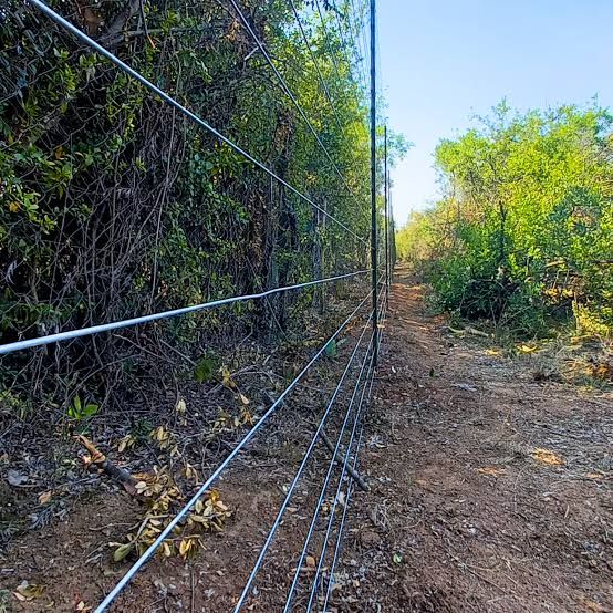 Electric fence installation