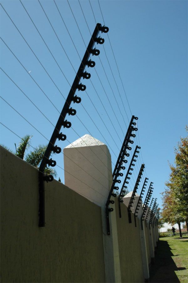 Electric fence installation